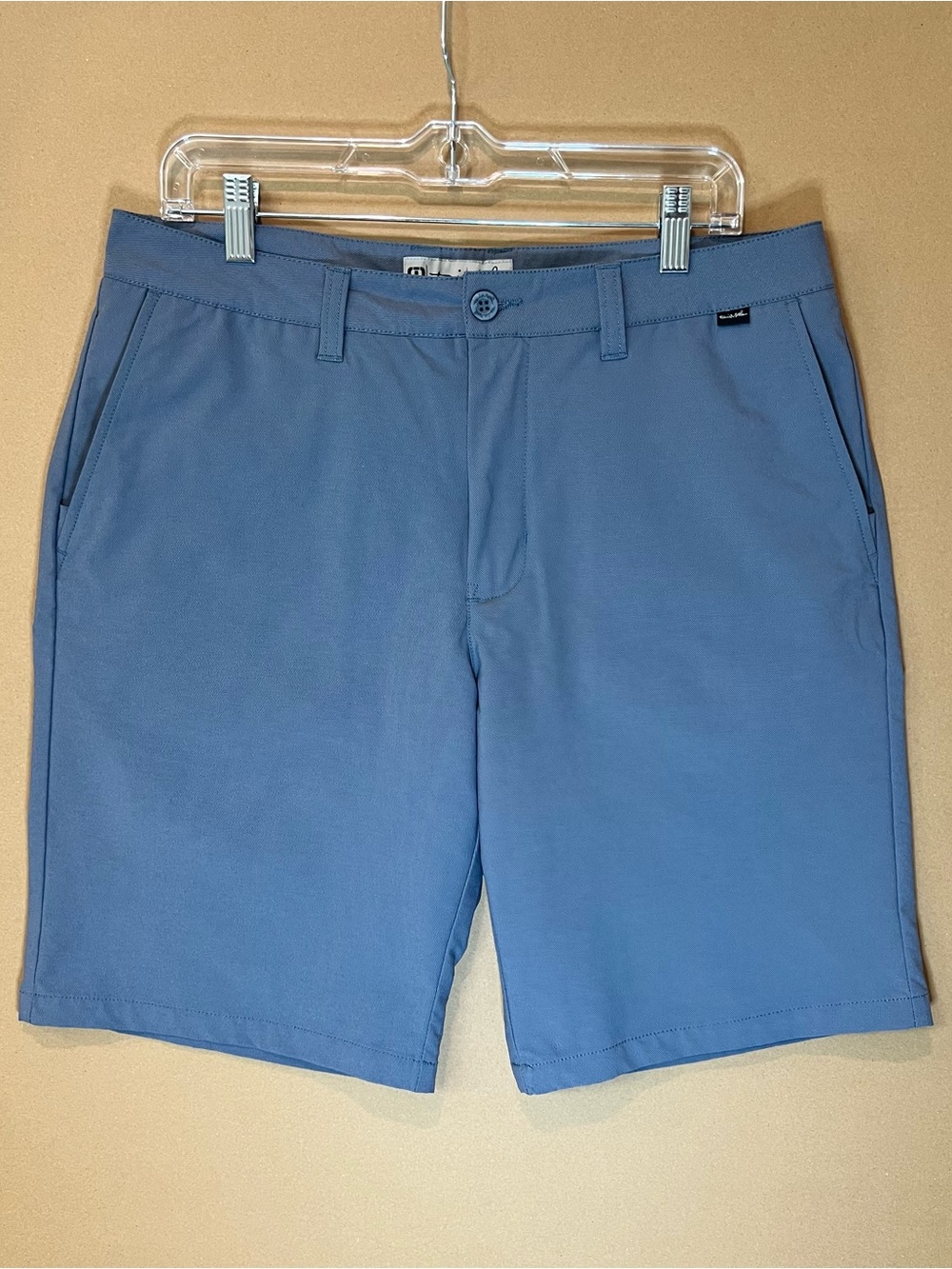 TravisMathew Golf Shorts Men’s 34 Blue Performance Stretch Casual 10” Inseam
